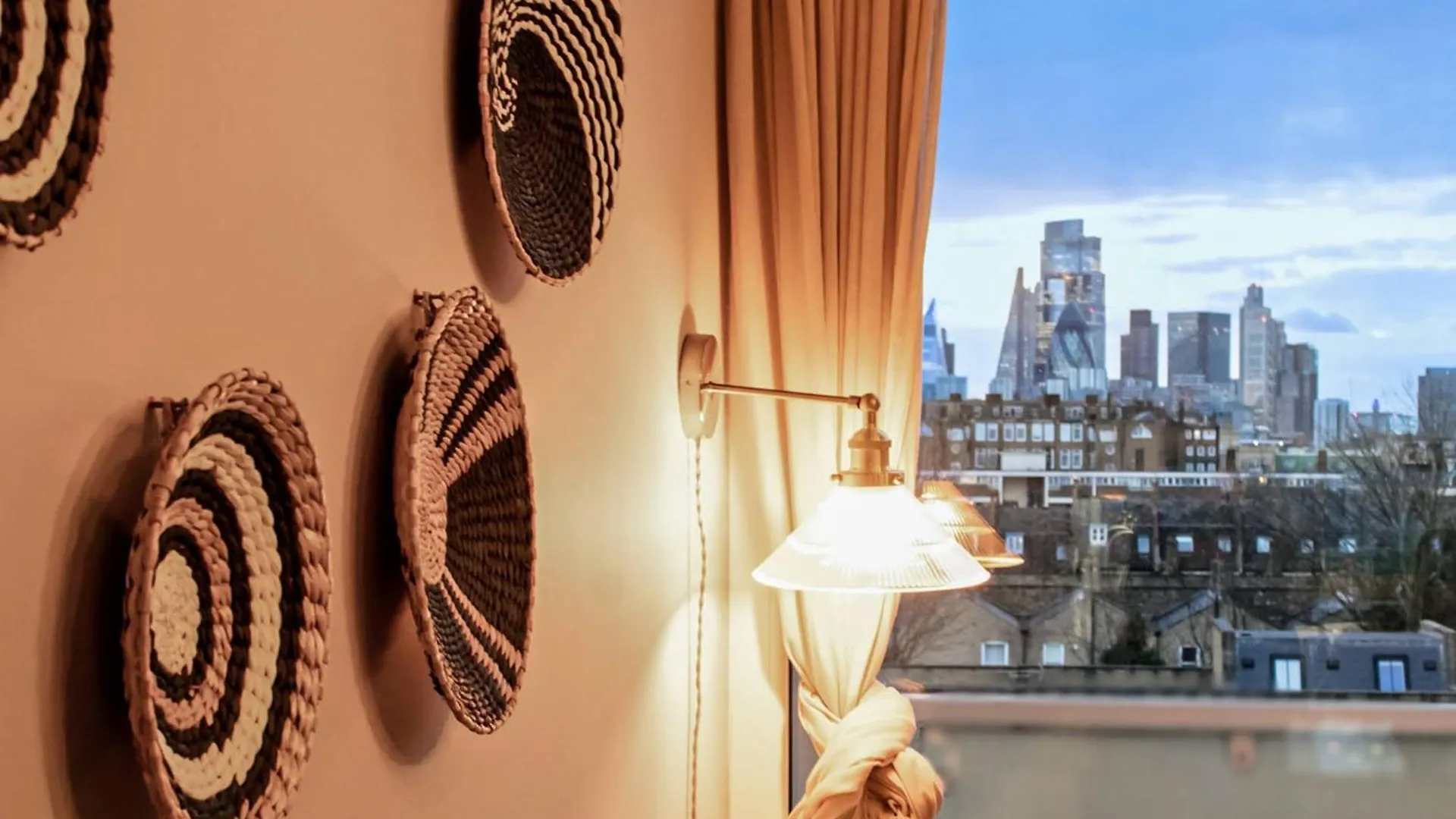 2 Bedrooms London Apartment Close To Limehouse Station United Kingdom